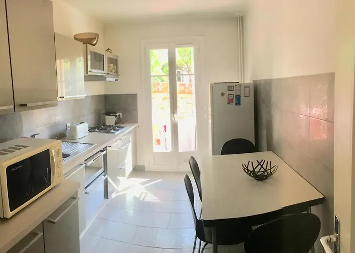 密涅瓦公寓 * 芒通